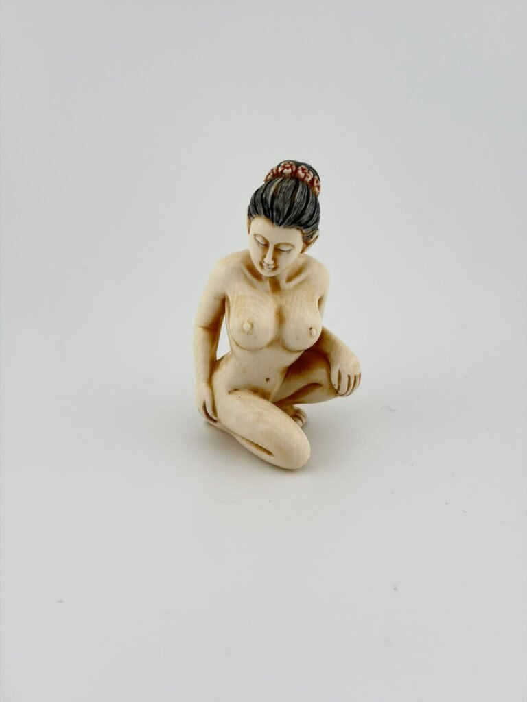 Eroticnetsuke-001
