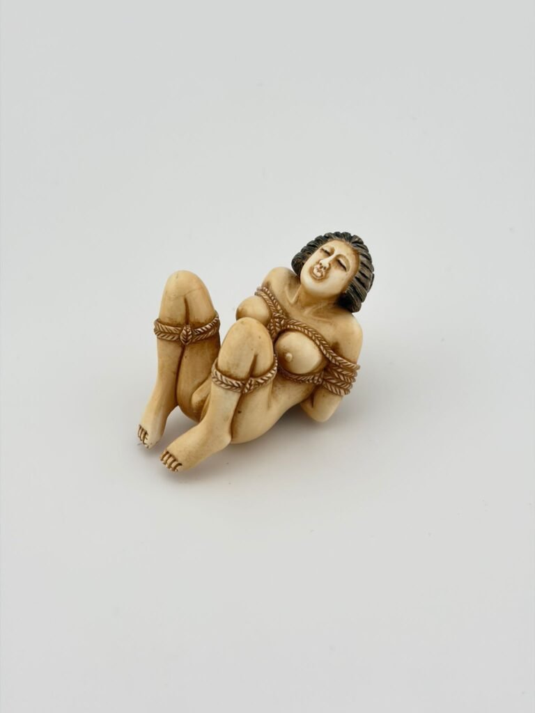 Eroticnetsuke-005
